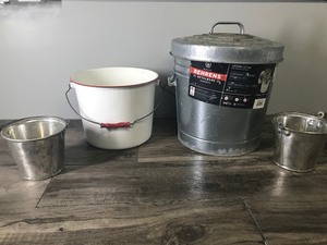 lot 295 image: Vintage White Enamel Bucket - Garbage Can and 2 Small Buckets