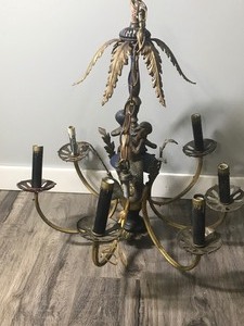 lot 302 image: Vintage Metmaid Chandelier