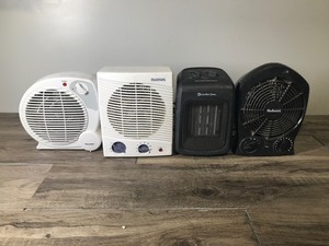 lot 304 image: 4 - Small Heaters