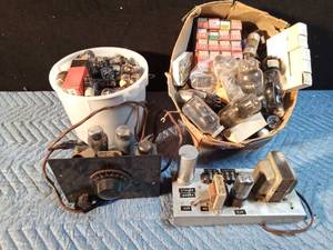 lot 45 image: Vintage Tvradio tubes and testers