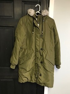lot 322 image: H&M Womens Hooded Winter Jacket - Size XS