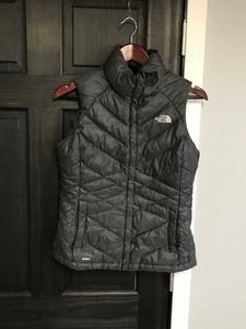 lot 325 image: North Face Puffer Vest - Size SP
