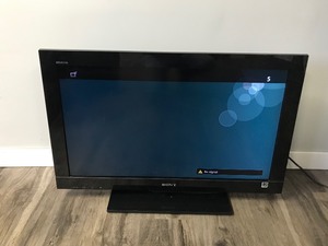 lot 332 image: Sony 32 TV