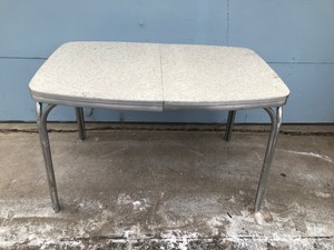 lot 358 image: Old Vintage Kitchen Table