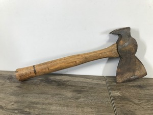 lot 364 image: True Temper Flint Edge Hatchet