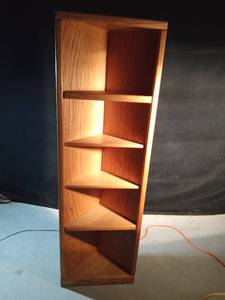 lot 23 image: Heavy corner shelf with adjustable shelves