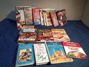 lot 195 image: Lot of cookbooks