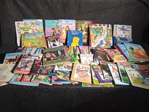 lot 237 image: Lot of children books