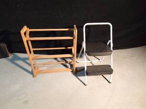 lot 238 image: Step stool and shoe rack