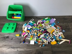 lot 409 image: Lot of Big and Little Legos