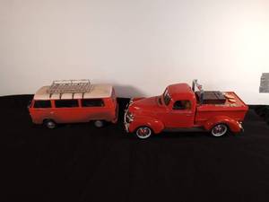 lot 415 image: 1973 Volkswagen diecast and a diecast fire  truck