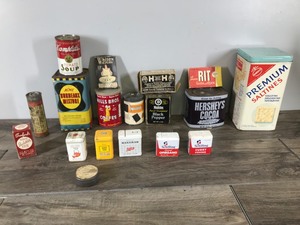 lot 420 image: Lot of Vintage Canisters and Boxes