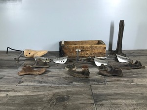 lot 425 image: Vintage Cobbler Cast Iron Anvils  Shoe & Repair Wood Box and More