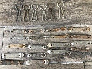 lot 435 image: Lot of Vintage Bottle Openers