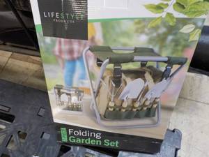 lot 1 image: Lifestyle 7 pc Folding Garden Set...