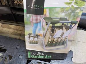 lot 2 image: Lifestyle 7 pc Folding Garden Set...