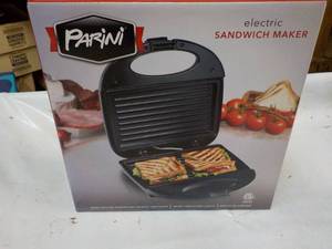 lot 38 image: Parini Sandwich Maker...