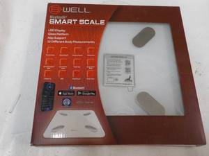 lot 113 image: Blue Tooth Smart Scale...