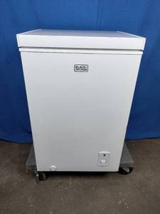 BLACKDECKER 3.5 Cu. Ft. Chest Freezer