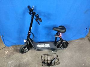 GlareWheel 15-MPH City Commuting 36V Electric Scooter, Black