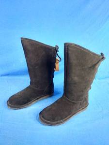New BEARPAW Womens Phylly Boot Classic Suede Black Size 10