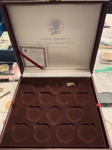 lot 77 image: Coin Display Box