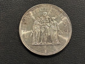 lot 21 image: 1979 50 Francs Coin