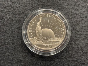 lot 66 image: 1986-S Statue of Liberty Half Dollar Proof