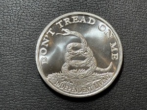 1 Ounce .999 Fine Silver Round Dont Tread on Me Boston Tea Party