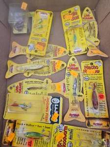 lot 12 image: Fishing Lures-NEW