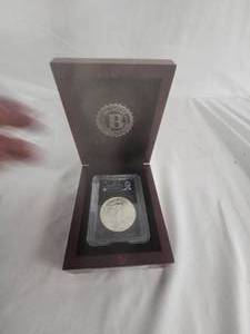 lot 70 image: 1986 Silver Eagle