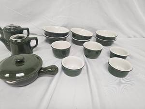 lot 141 image: Hall Pottery-Olive Green
