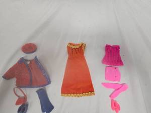 lot 142 image: Vintage Barbie Outfits