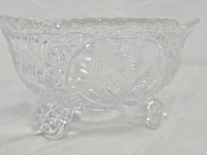 lot 147 image: Hofbauer Byrd Crystal Bowl
