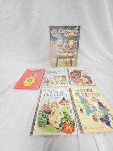 lot 150 image: Childrens Book Lot