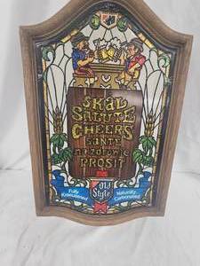 lot 118 image: Old Syle Beer Sign