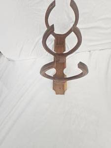 lot 128 image: Cowboy Hat Rack