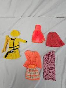 lot 204 image: Barbie Clothes Vintage