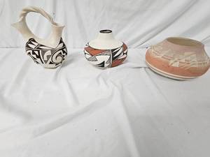 lot 234 image: Pueblo Pottery