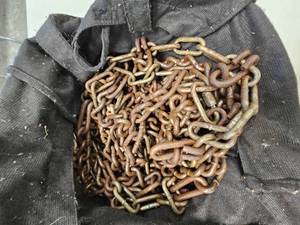 lot 260 image: Tire Chains
