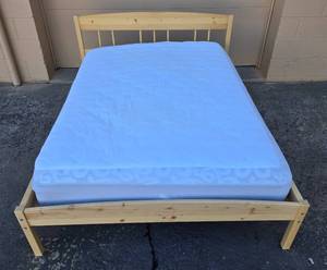 lot 1 image: Full Size Wooden Bed Frame with Mattress