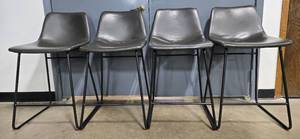lot 11 image: Set of 4 Modern Black Bar Stools with Metal Frames
