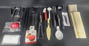 lot 54 image: Kitchen Utensil Collection inc. Pampered Chef and More