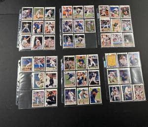 lot 84 image: Lot of Vintage Baseball Cards Featuring Stars from the Yankees, White Sox, and Blue Jays