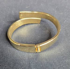 lot 94 image: Stylish Gold-Plated Adjustable Bangle Bracelet