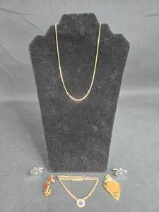 lot 158 image: Collection of Gold Tone and Vintage Jewelry Including Gold Tone Chain, Brooch, and Pendants