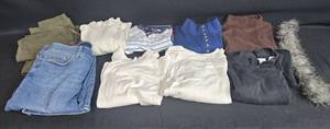 lot 175 image: Lot of Assorted Womens Clothing - Various Sizes
