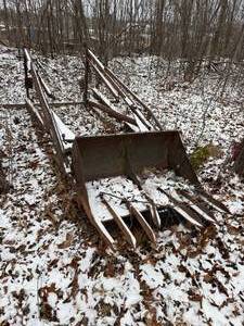 Front Loader Attachment for Farmall Tractor