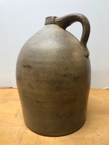 lot 178 image: Antique 3 Gallon Stoneware Jug