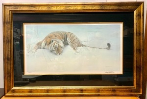 lot 3 image: Beautiful LARGE Signed Numbered Siberian Tiger Print by Robert Bateman